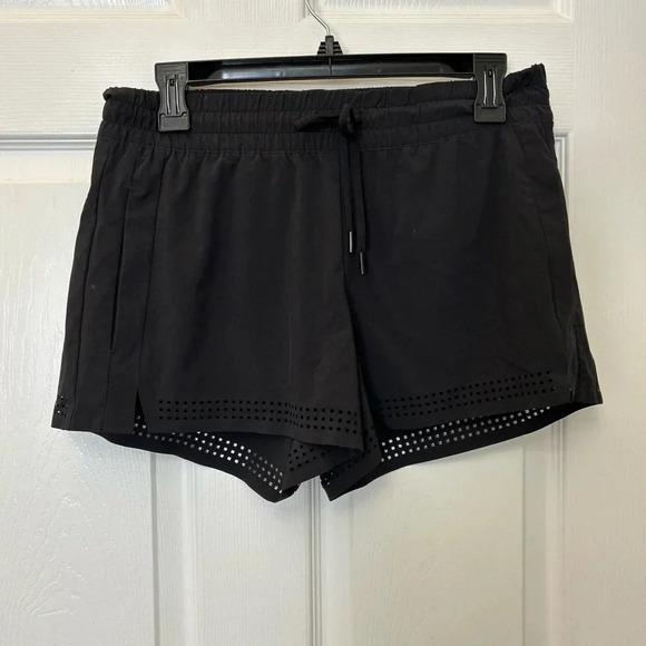 Athleta Baja Perforated Shorts black 4 - Picture 2 of 4